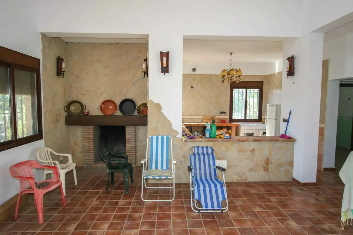 3-bedroom Villa In Pizarra, Spain (123 M²)