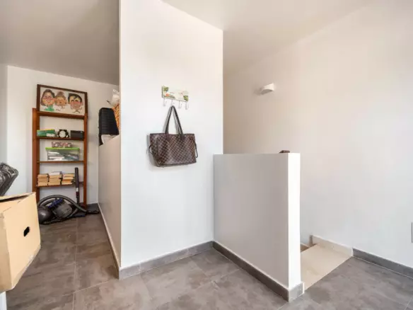 3-bedroom Villa In Estepona, Spain (306 M²)