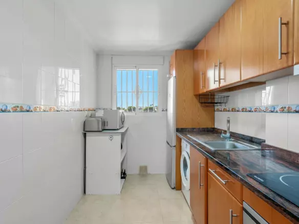 3-bedroom Apartment In Orihuela, Spain (96 M²)
