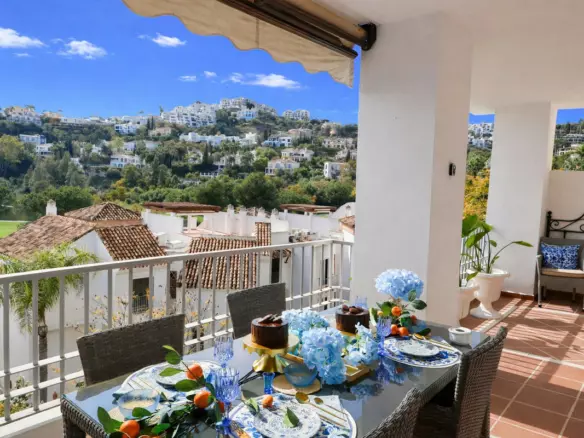 3-bedroom Apartment In Benahavis, Spain (103 M²)