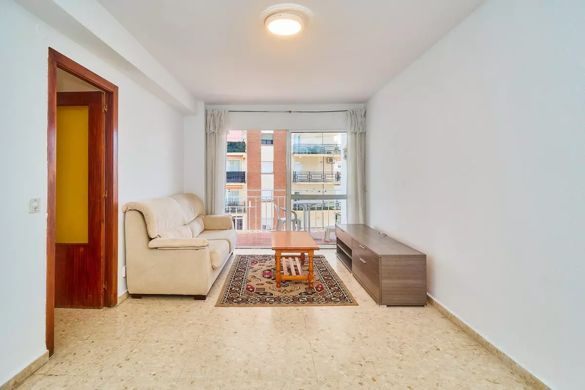 4-bedroom Apartment In Fuengirola, Spain (82 M²)