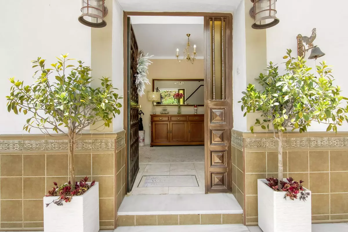 6-bedroom Country House In Canillas De Albaida, Spain (947 M²)