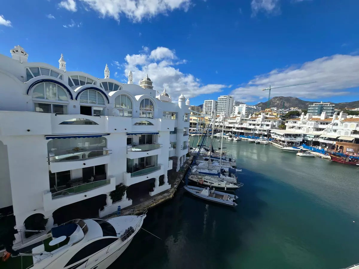 2-bedroom Apartment In Benalmádena, Spain (107 M²)