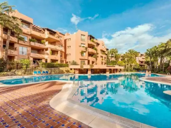 3-bedroom Apartment In Marbella, Spain (155 M²)