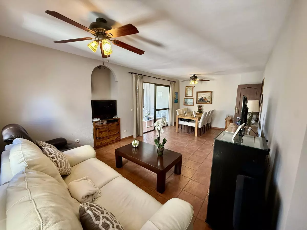 3-bedroom Apartment In Málaga, Spain (165 M²)