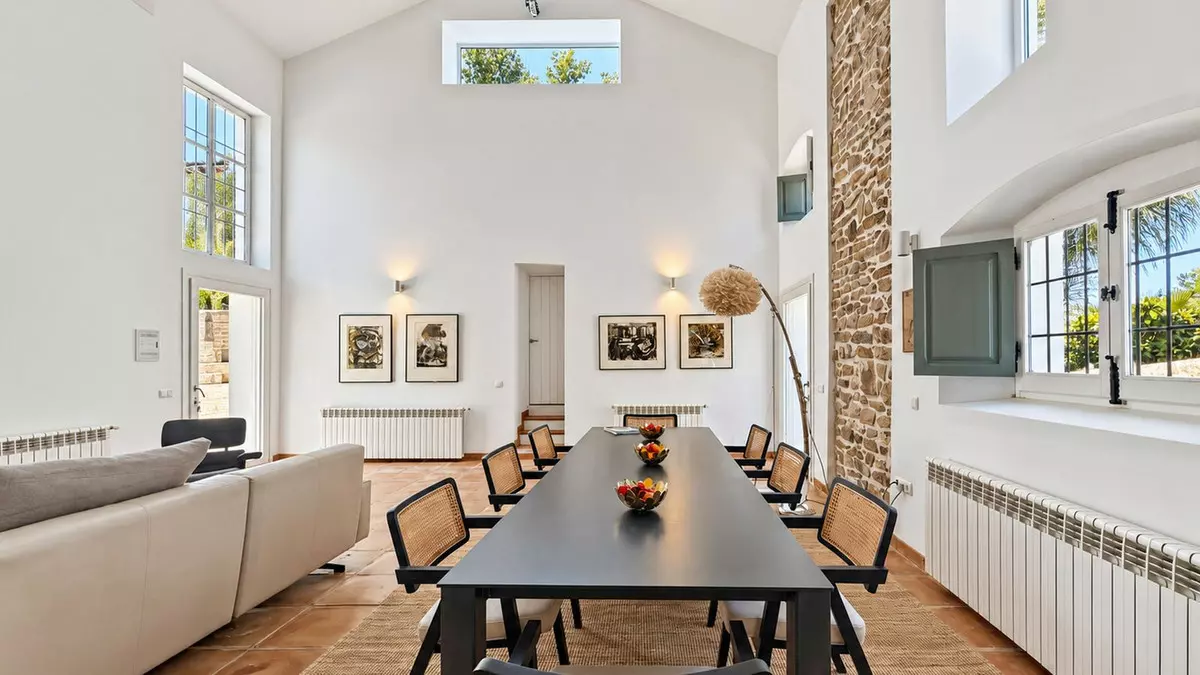 5-bedroom Country House In Villanueva Del Rosario, Spain (360 M²)