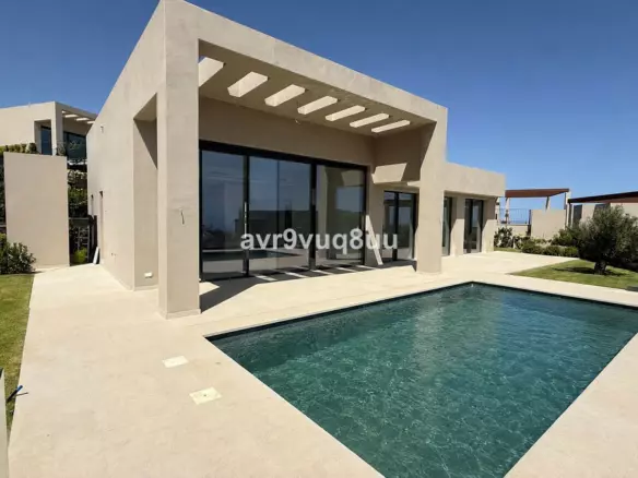 3-bedroom Villa In Benahavis, Spain (175 M²)