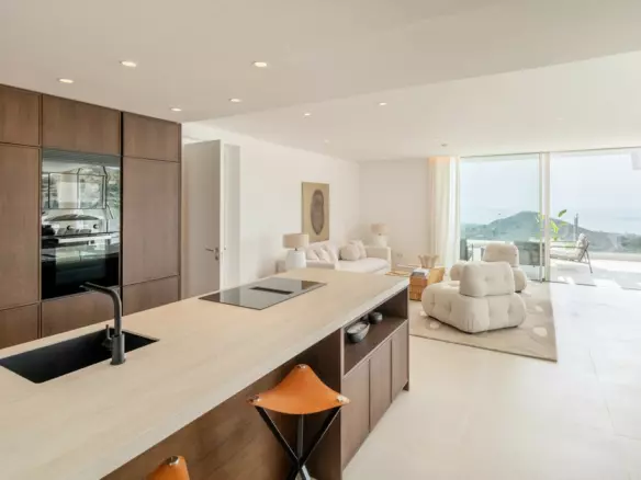 3-bedroom Apartment In Ojen, Spain (267 M²)