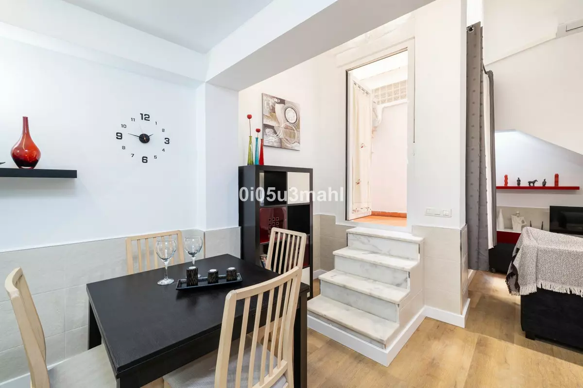 2-bedroom Apartment In Málaga, Spain (80 M²)