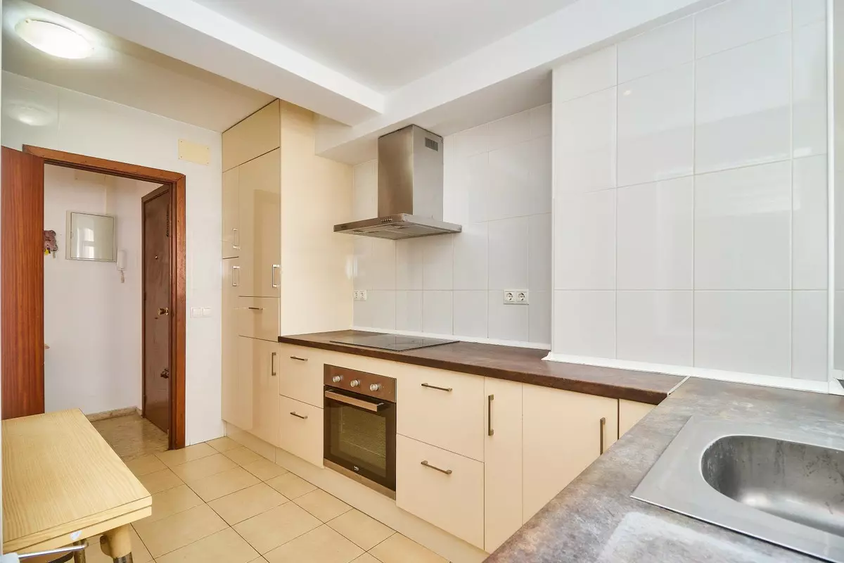 4-bedroom Apartment In Fuengirola, Spain (82 M²)