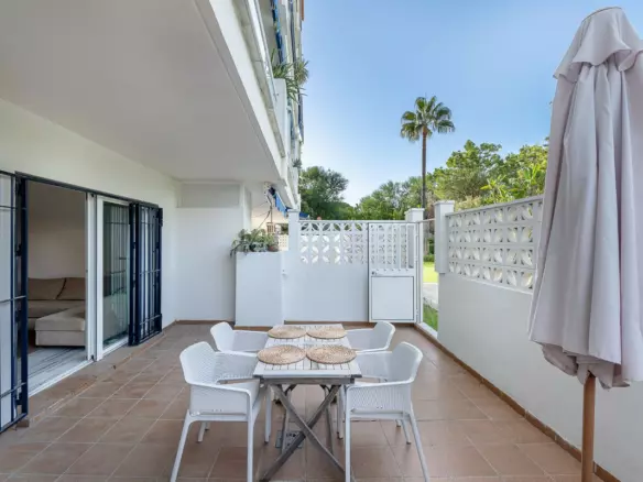 1-bedroom Apartment In Marbella, Spain (64 M²)