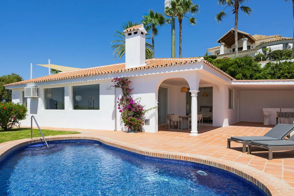 4-bedroom Villa In Marbella, Spain (239 M²)