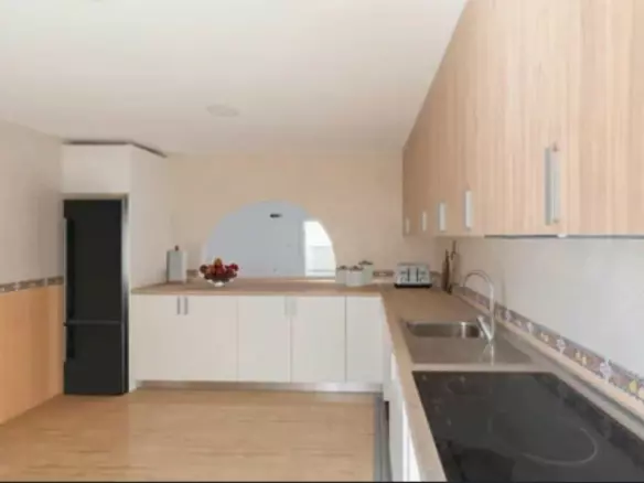 4-bedroom Town House In Málaga, Spain (212 M²)