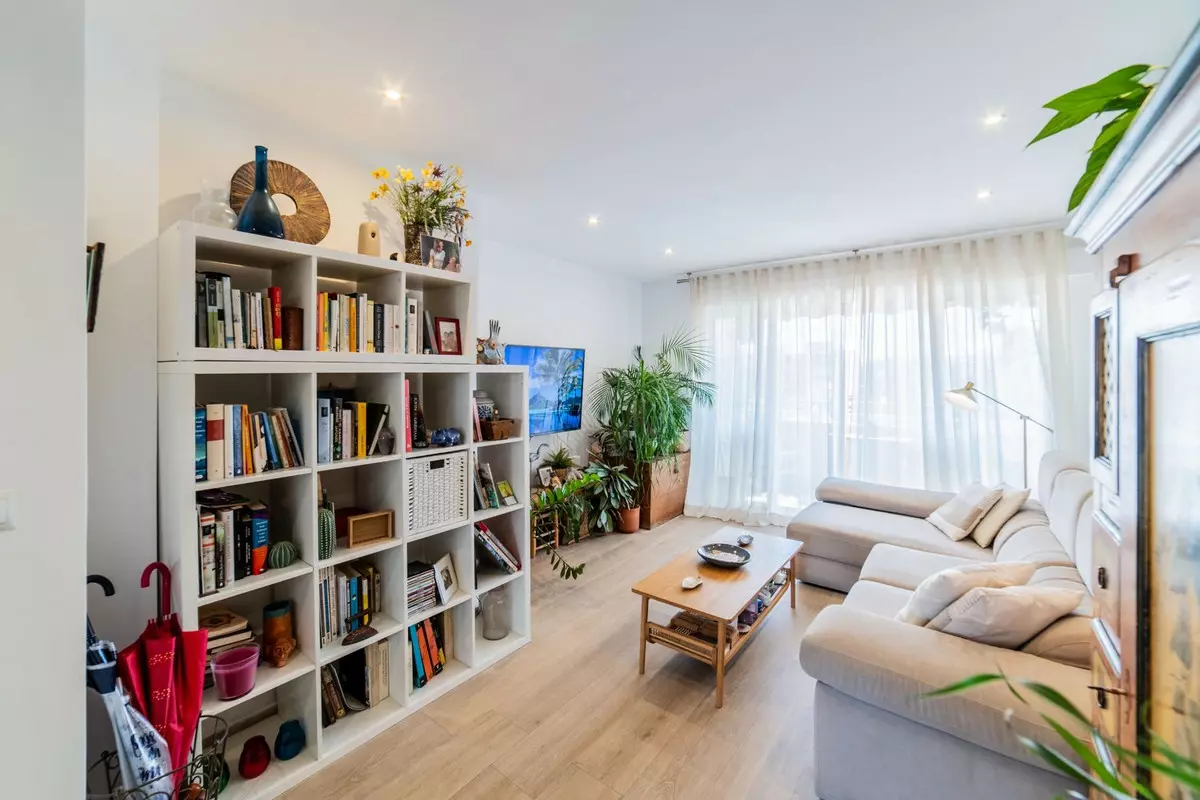 3-bedroom Apartment In Málaga, Spain (107 M²)