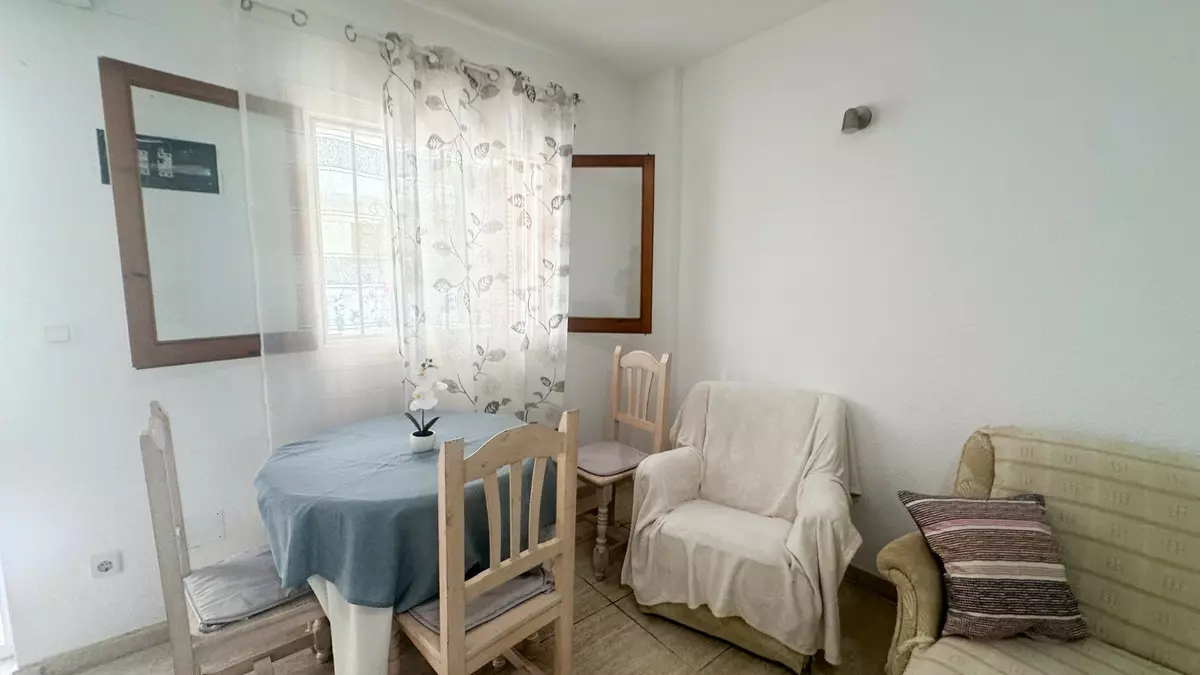 2-bedroom Apartment In Orihuela, Spain (52 M²)