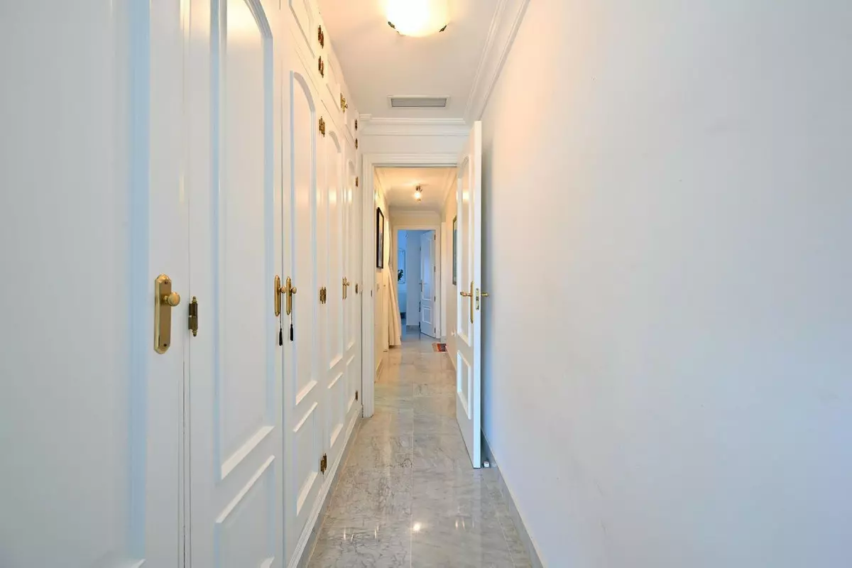 3-bedroom Apartment In Alhaurín El Grande, Spain (189 M²)