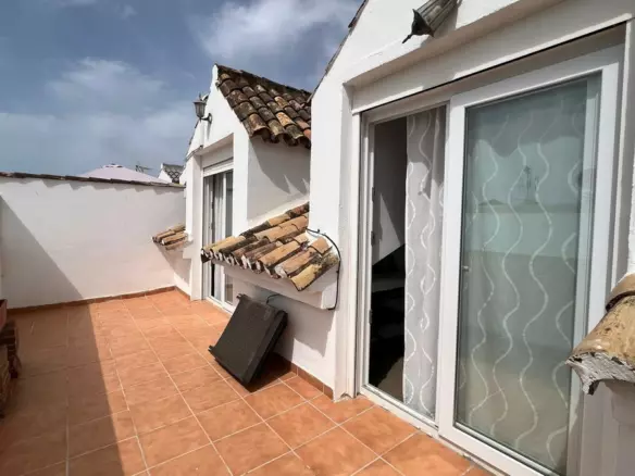 3-bedroom Villa In Benalmádena, Spain (124 M²)