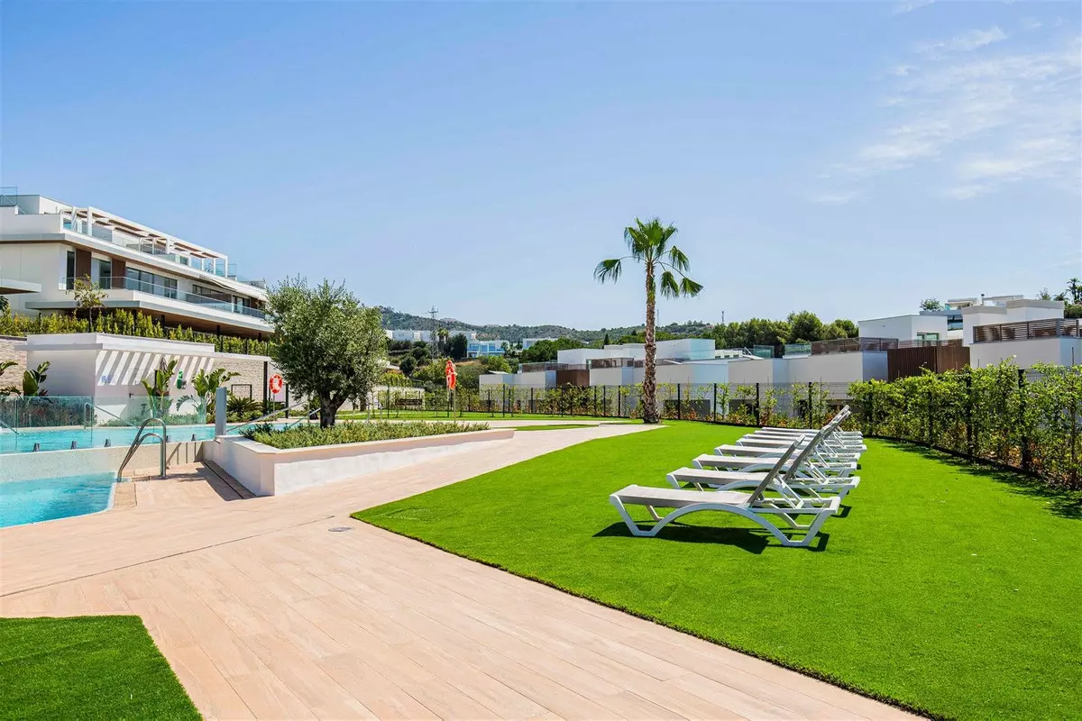 3-bedroom Apartment In Marbella, Spain (148 M²)