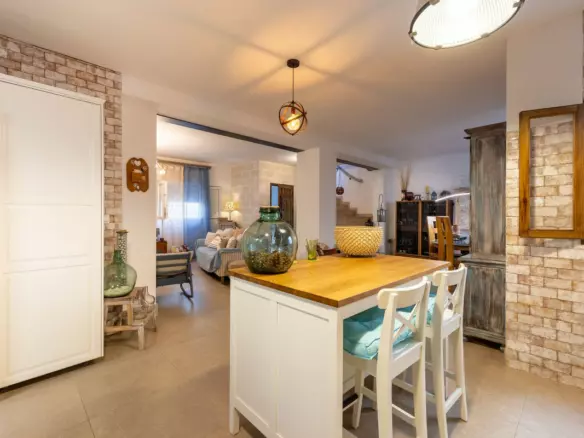 3-bedroom Town House In Alhaurín El Grande, Spain (223 M²)