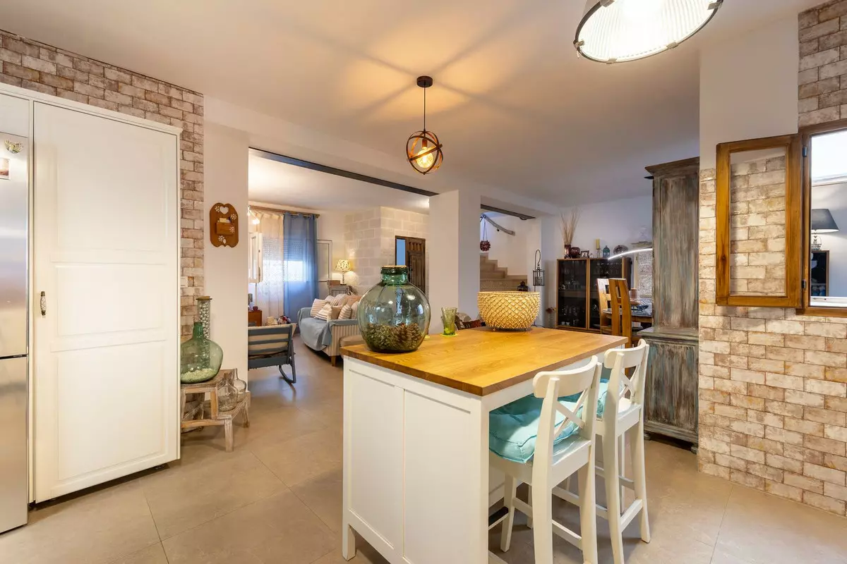 3-bedroom Town House In Alhaurín El Grande, Spain (223 M²)