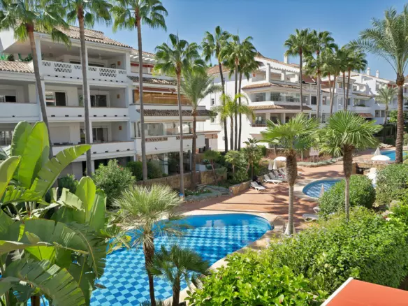 2-bedroom Apartment In Marbella, Spain (121 M²)