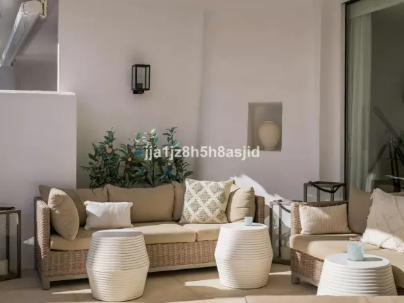3-bedroom Apartment In Marbella, Spain (136 M²)