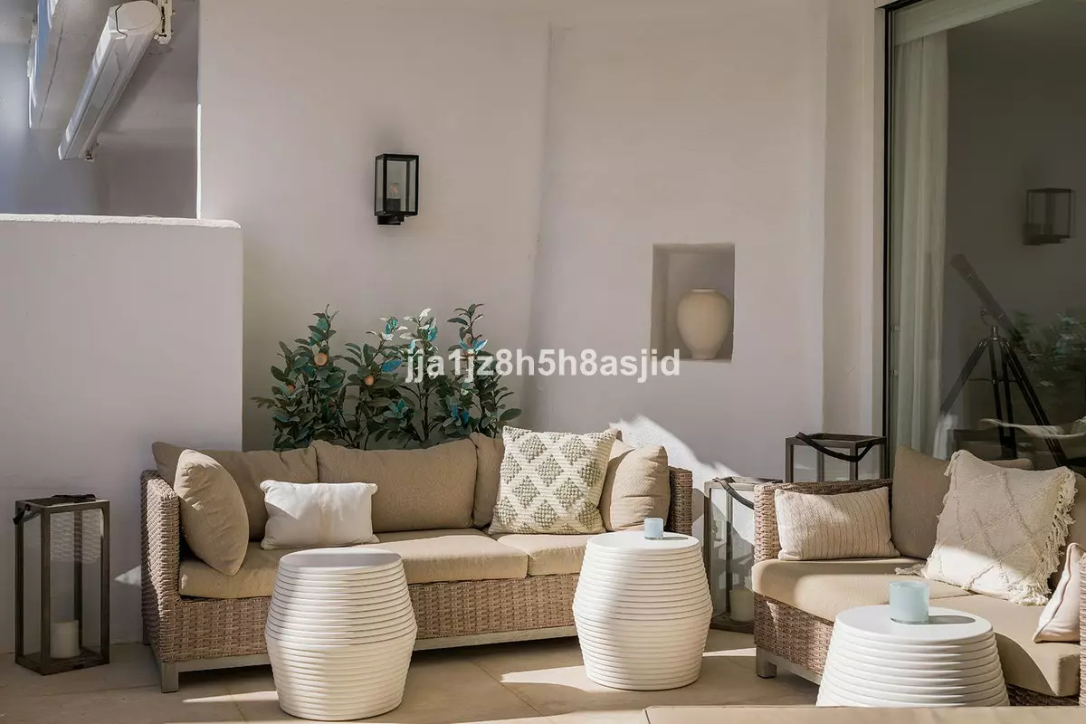 3-bedroom Apartment In Marbella, Spain (136 M²)