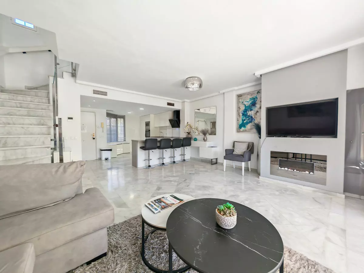4-bedroom Town House In Marbella, Spain (157 M²)