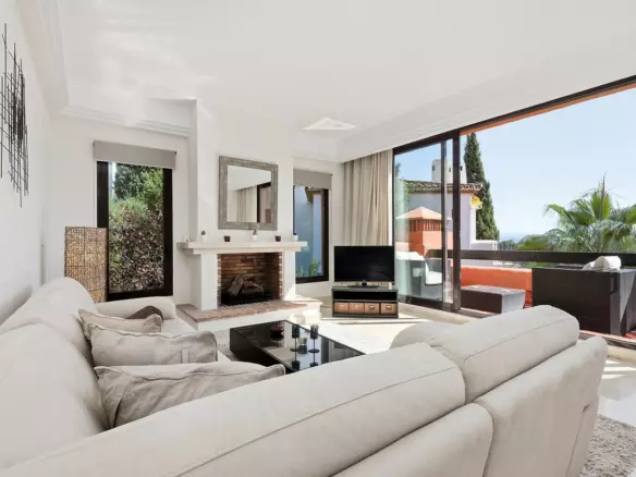 2-bedroom Apartment In Benahavis, Spain (102 M²)