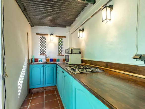 3-bedroom Country House In Coín, Spain (189 M²)
