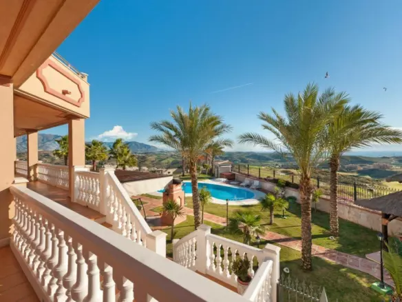 7-bedroom Villa In Mijas, Spain (2.235 M²)
