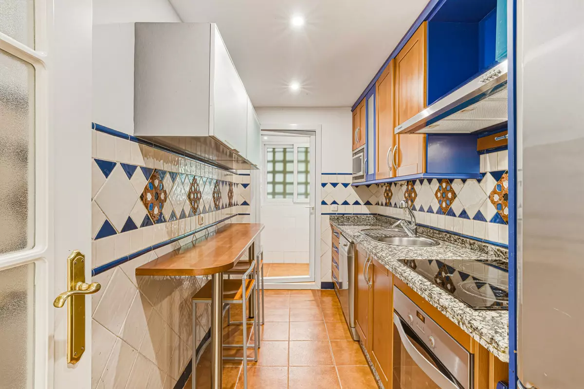 2-bedroom Apartment In Marbella, Spain (115 M²)