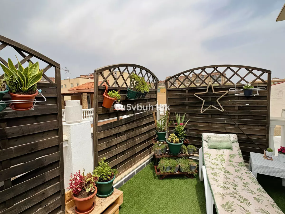 3-bedroom Town House In Málaga, Spain (121 M²)