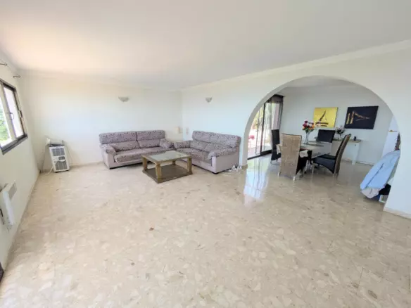 3-bedroom Villa In Benalmádena, Spain (197 M²)