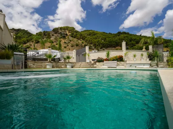 3-bedroom Villa In Casarabonela, Spain (232 M²)