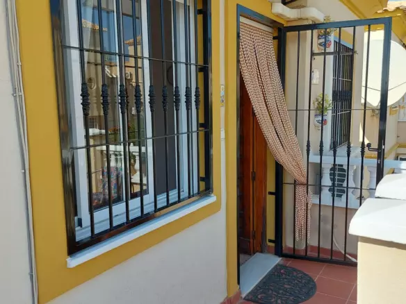 2-bedroom Apartment In Orihuela, Spain (60 M²)
