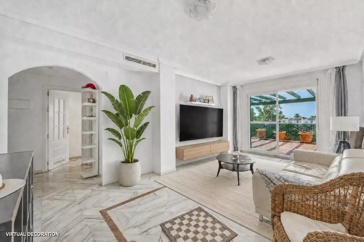 2-bedroom Apartment In Marbella, Spain (150 M²)