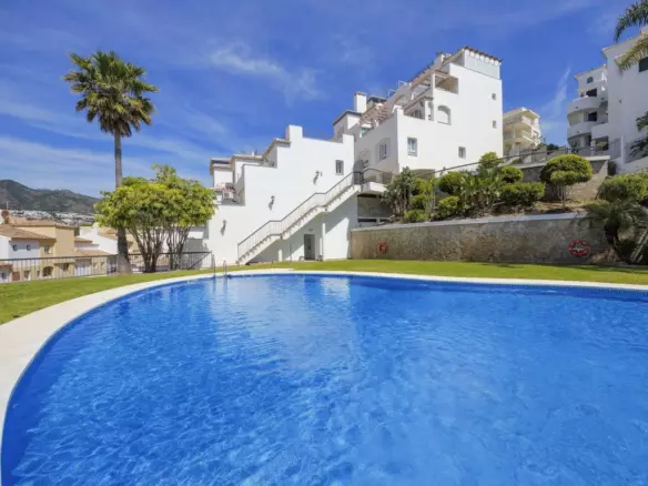 3-bedroom Apartment In Benalmádena, Spain (83 M²)