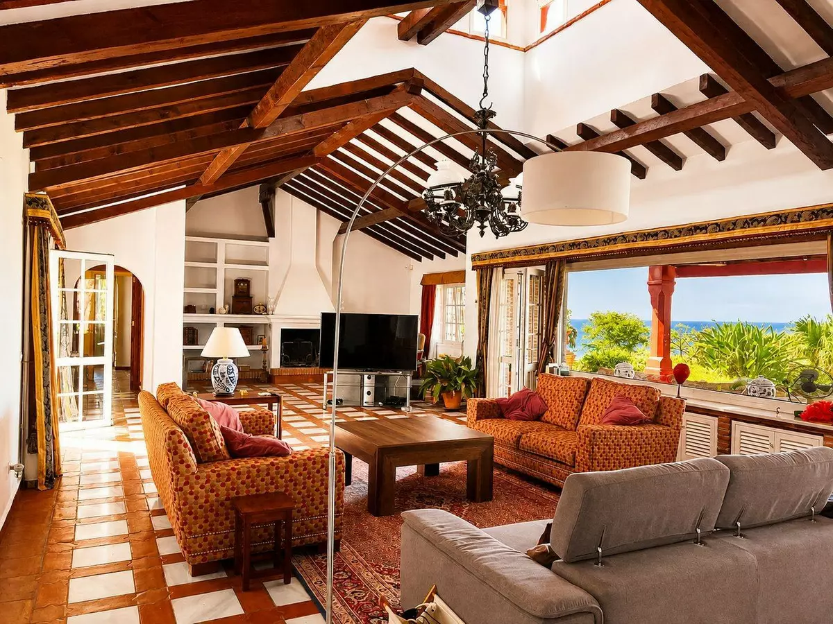 8-bedroom Villa In Benalmádena, Spain (885 M²)