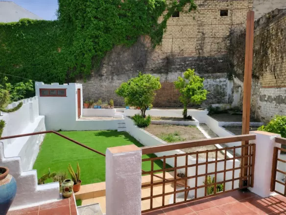 4-bedroom Town House In Cuevas De San Marcos, Spain (221 M²)