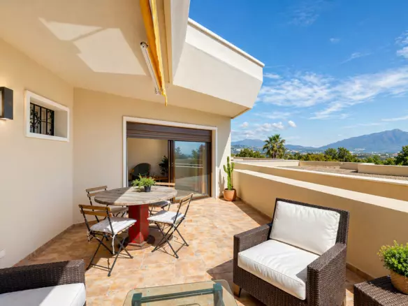 2-bedroom Apartment In Estepona, Spain (83 M²)