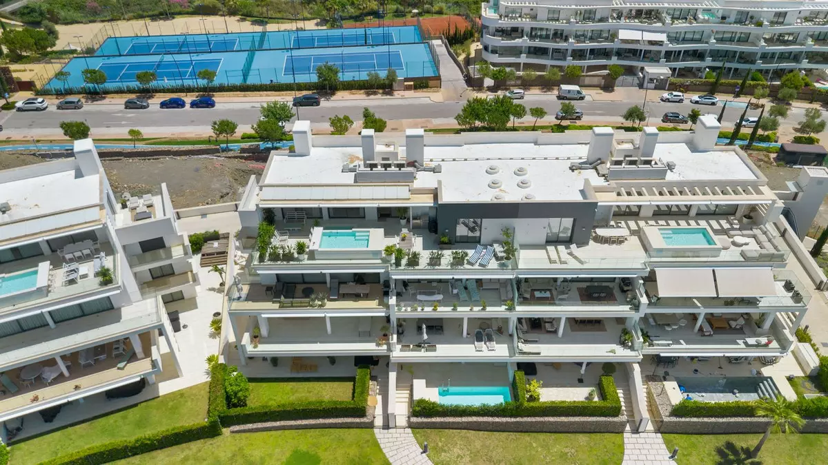 3-bedroom Apartment In Fuengirola, Spain (153 M²)