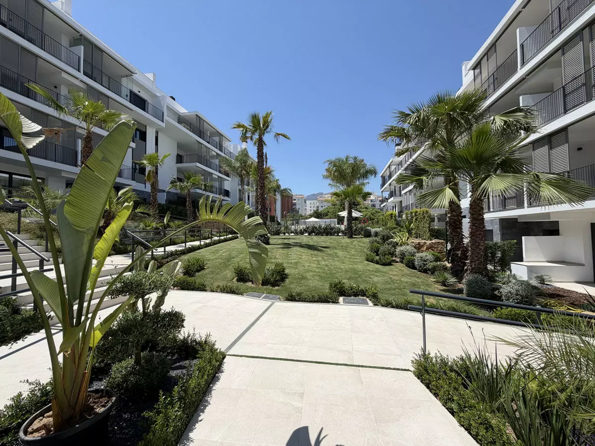 2-bedroom Apartment In Estepona, Spain (112 M²)