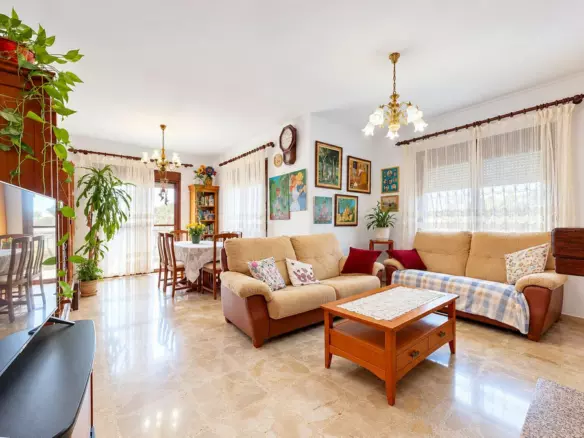 7-bedroom Villa In Benalmádena, Spain (399 M²)