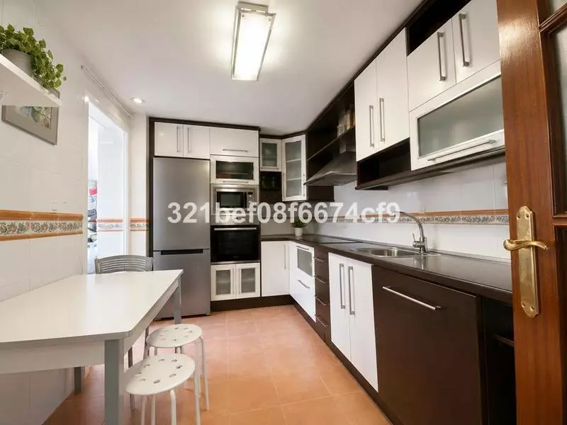 3-bedroom Apartment In Málaga, Spain (100 M²)