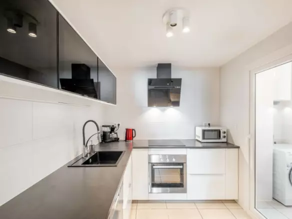 3-bedroom Apartment In Marbella, Spain (116 M²)