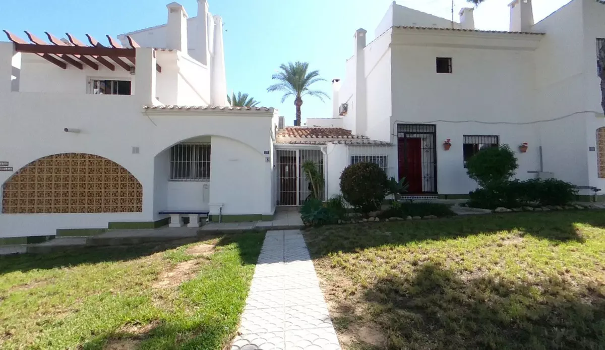 2-bedroom Town House In Orihuela, Spain (79 M²)