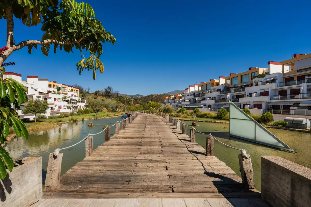 3-bedroom Apartment In Málaga, Spain (127 M²)