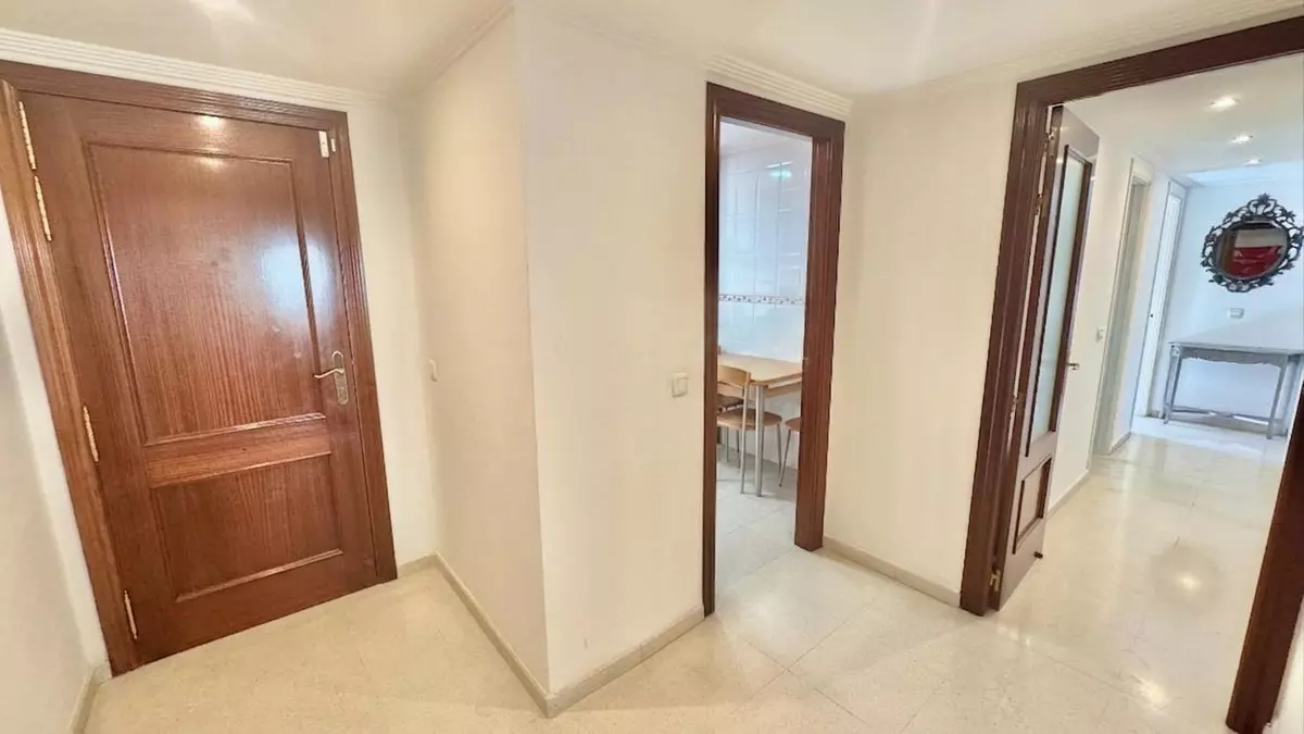 2-bedroom Apartment In Málaga, Spain (132 M²)