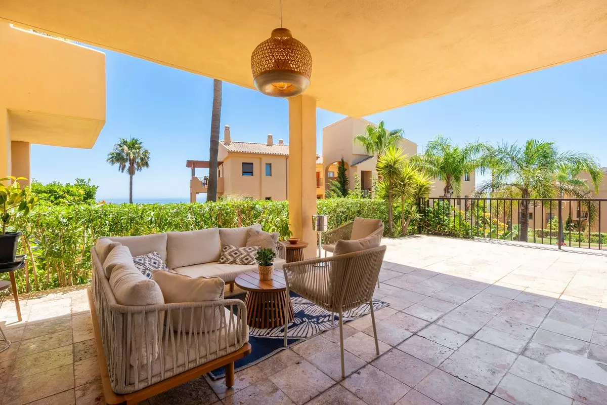 2-bedroom Apartment In Benahavis, Spain (103 M²)